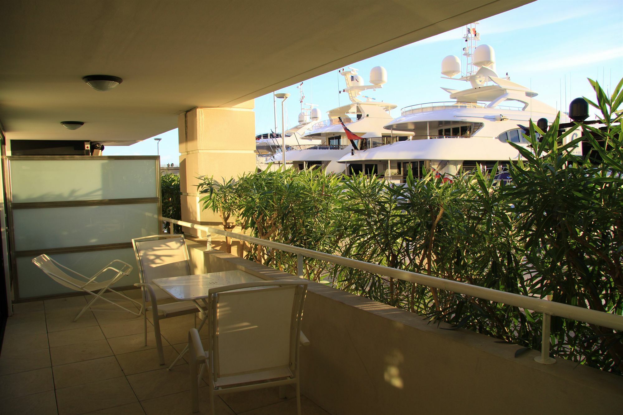 Le Quai Des Princes Cap-d'Ail Exterior foto